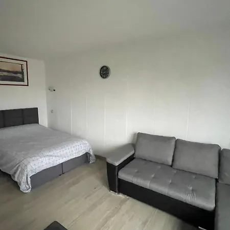 Studio Elegant A Louise, Quartier Prestige De Bruxelles Buitenkant foto