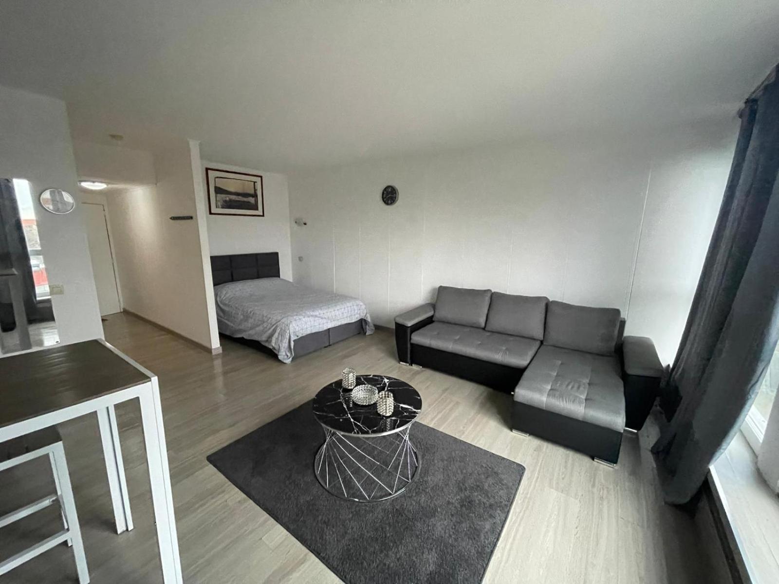 Elegant A Louise, Quartier Prestige De Brussel
